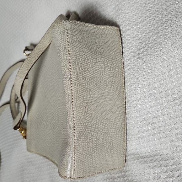 LEATHER CROSSBODY BAG IN CREAM - Picture 4 of 8